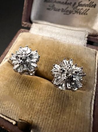 Earrings with Diamonds