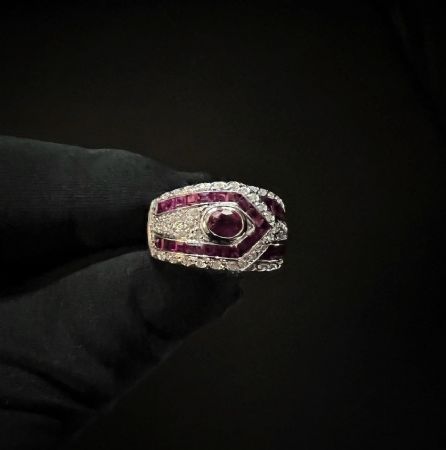 Anello  con  Rubini  e  Diamanti  