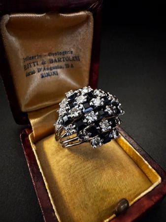 Anello  con  Zaffiri  e  Diamanti  