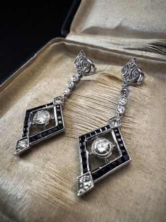 Pendientes de Platino con Diamantes y Zafiros