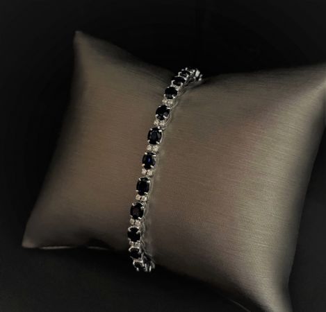 Bracciale  con  Zaffiri   10 ct.  Diamanti  0.50  ct. 