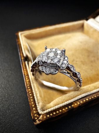 Anello  con  Diamanti  