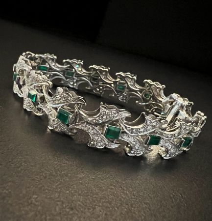 Bracciale  con Smeraldi  3.5 ct  e  Diamanti  7  ct. 