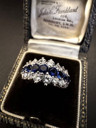 Anello  con  Zaffiri  e  Diamanti  1.80  ct.