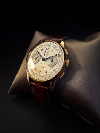 Chronographe en or 18 carats