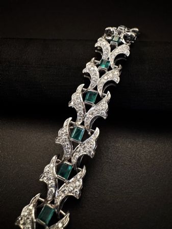 Bracciale  con Smeraldi  3.5 ct  e  Diamanti  7  ct. 