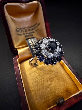 Anillo con Zafiros y Diamantes