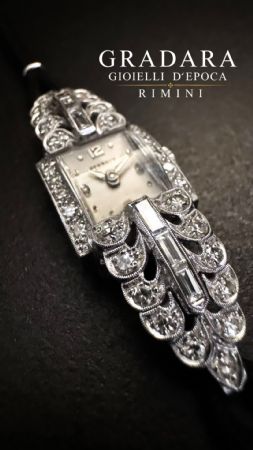 Montre en Platine avec Diamants 2 ct.