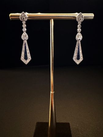 Boucles d'oreilles avec Saphirs et Diamants