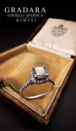 Ring with Princess cut Diamond 0.70 ct.