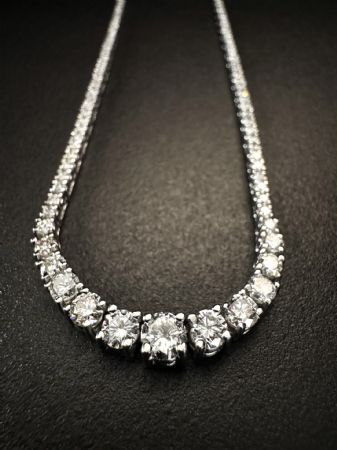 Collana  tennis  con  Diamanti  per  7.5 ct.