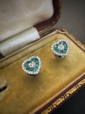 Heart earrings with Emeralds and Diamonds