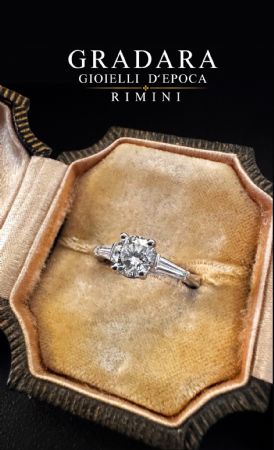 Bague Solitaire en Or Blanc avec Diamants
