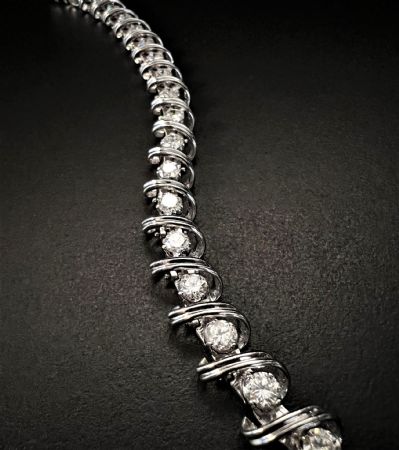 Pulsera con Diamantes 5.25 ct.